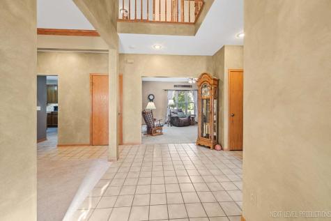 2523 Briarwood Court Aurora IL 60506