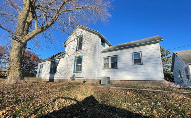 801 Main Street Crescent City IL 60928