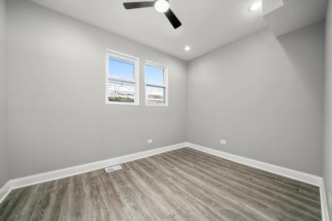 7918 South Anthony Avenue Chicago IL 60619