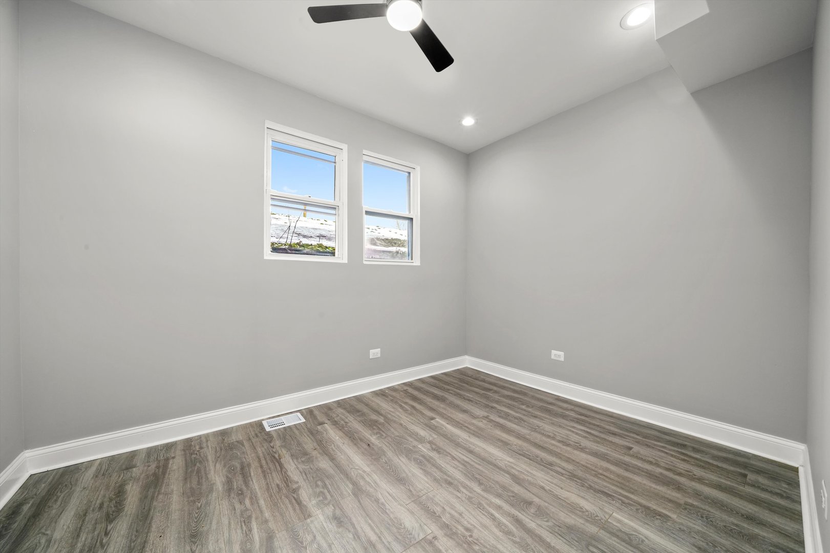 7918 South Anthony Avenue Chicago IL 60619