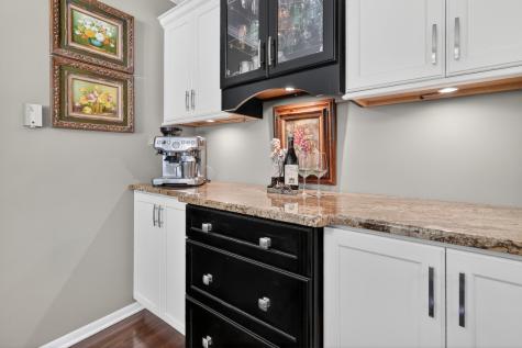 5017 Brookview Road Rockford IL 61107