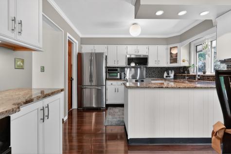 5017 Brookview Road Rockford IL 61107