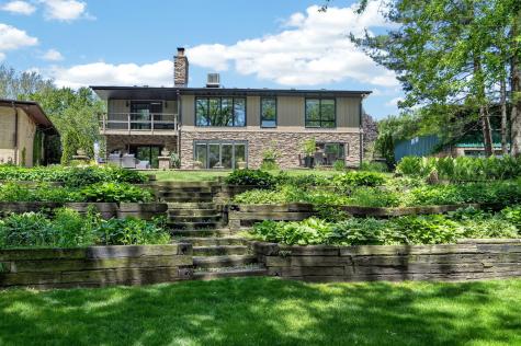 5017 Brookview Road Rockford IL 61107