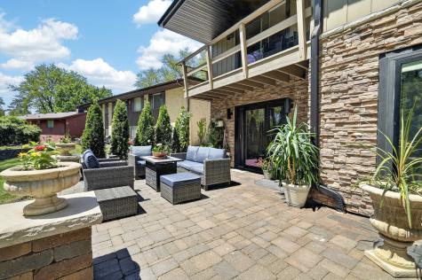 5017 Brookview Road Rockford IL 61107