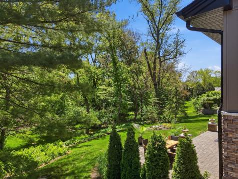 5017 Brookview Road Rockford IL 61107