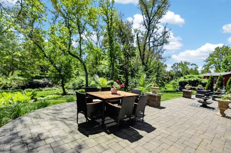 5017 Brookview Road Rockford IL 61107