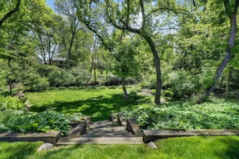 5017 Brookview Road Rockford IL 61107