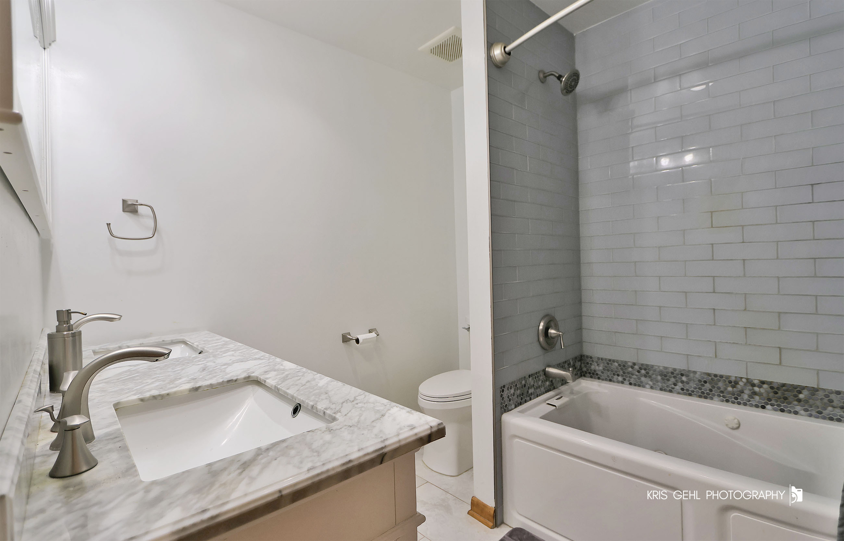 20W371 Diversey Avenue Addison IL 60101