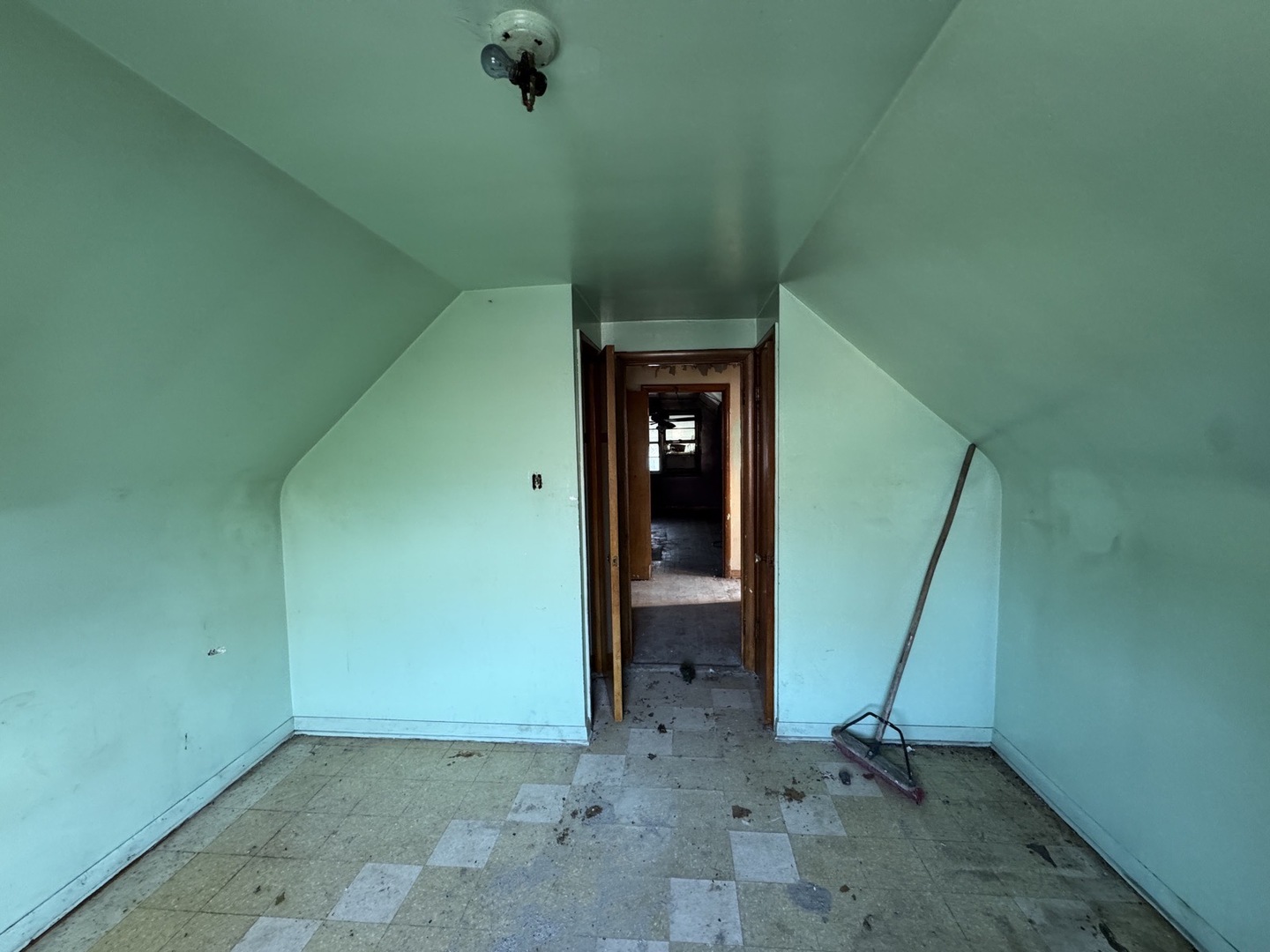 8371 South Baltimore Avenue Chicago IL 60617