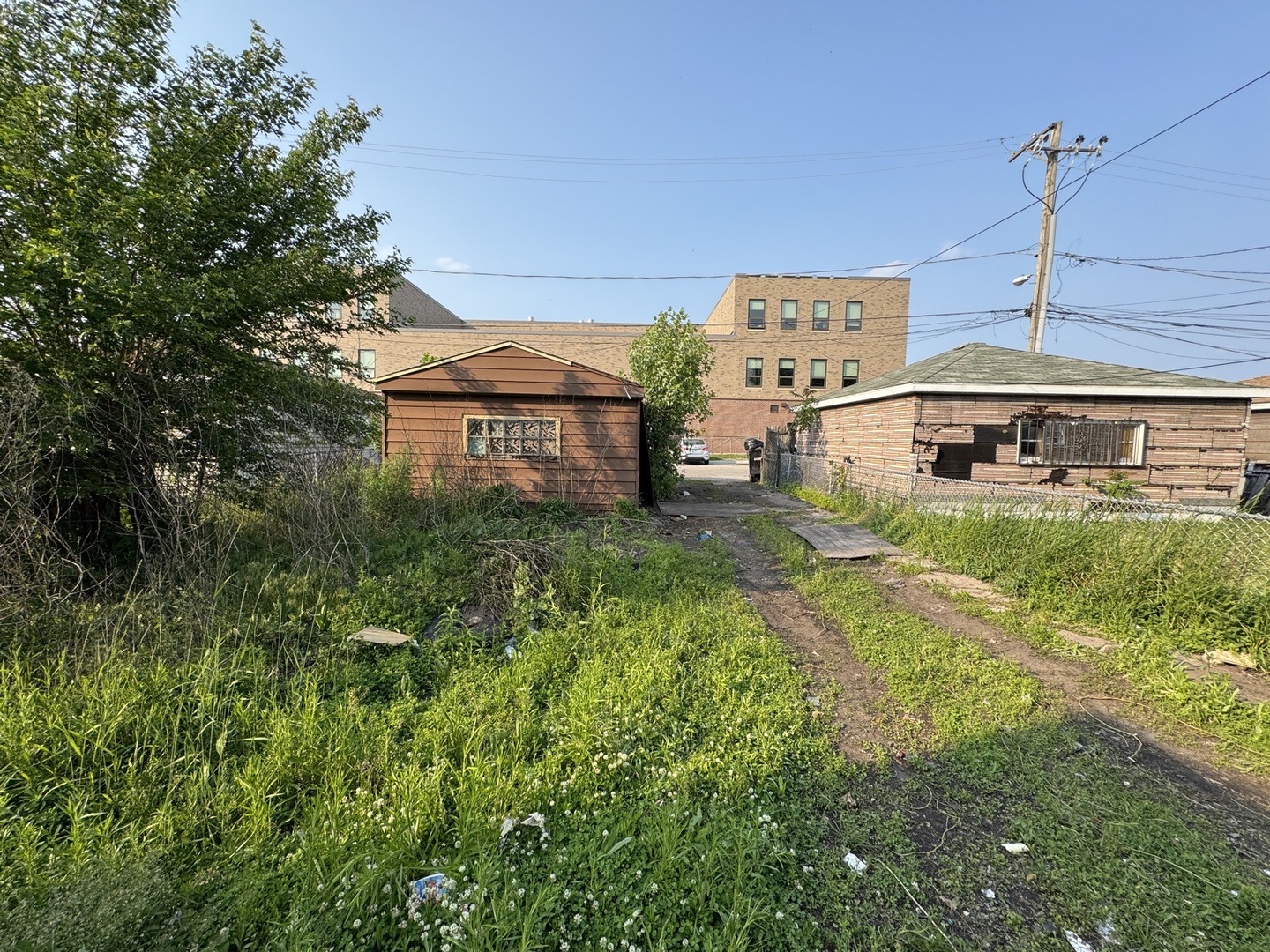 8371 South Baltimore Avenue Chicago IL 60617