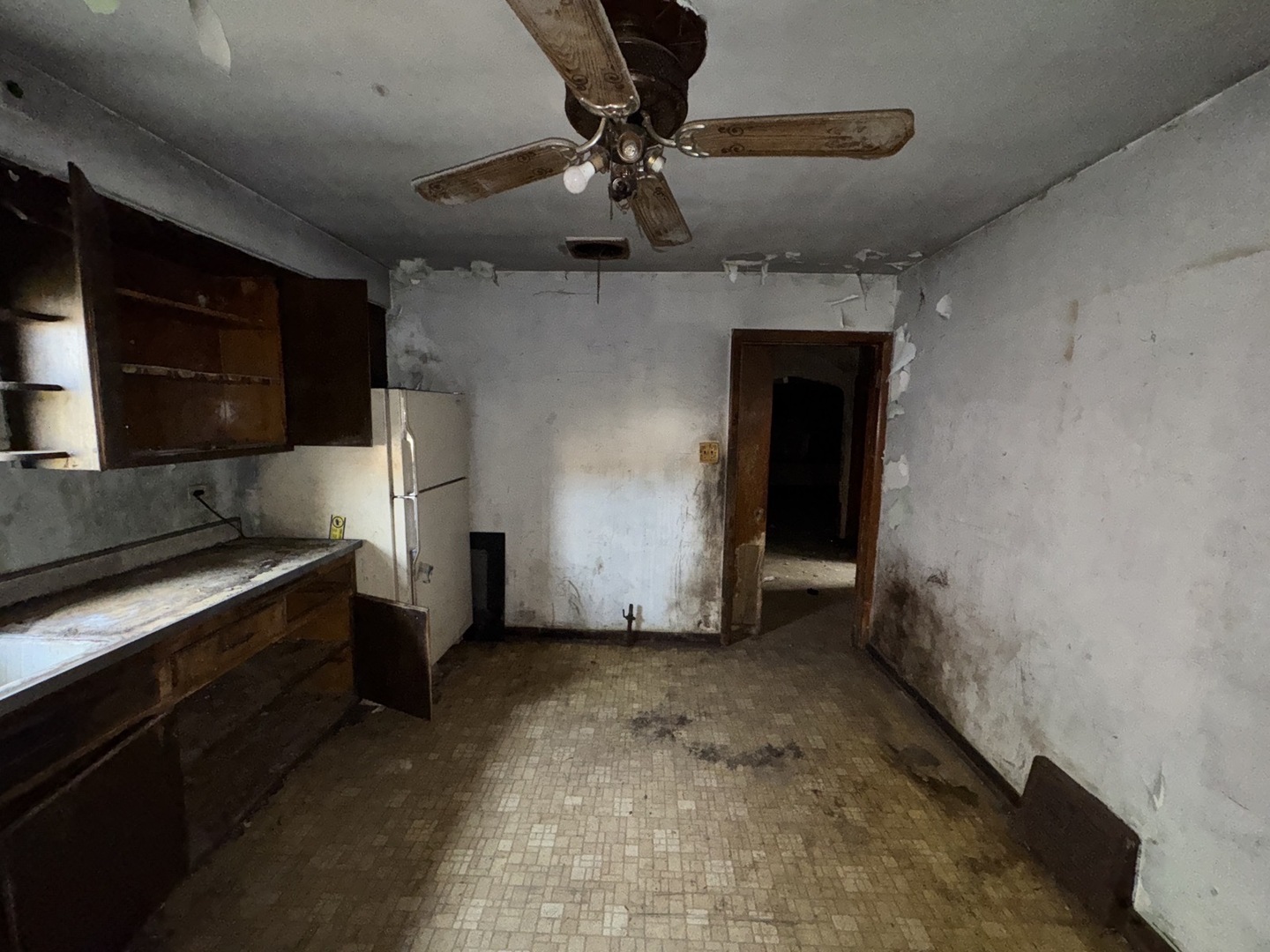 8371 South Baltimore Avenue Chicago IL 60617