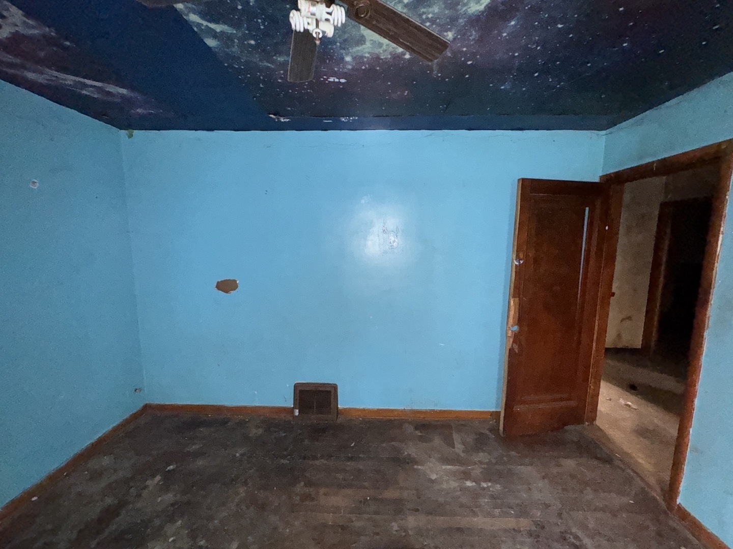 8371 South Baltimore Avenue Chicago IL 60617