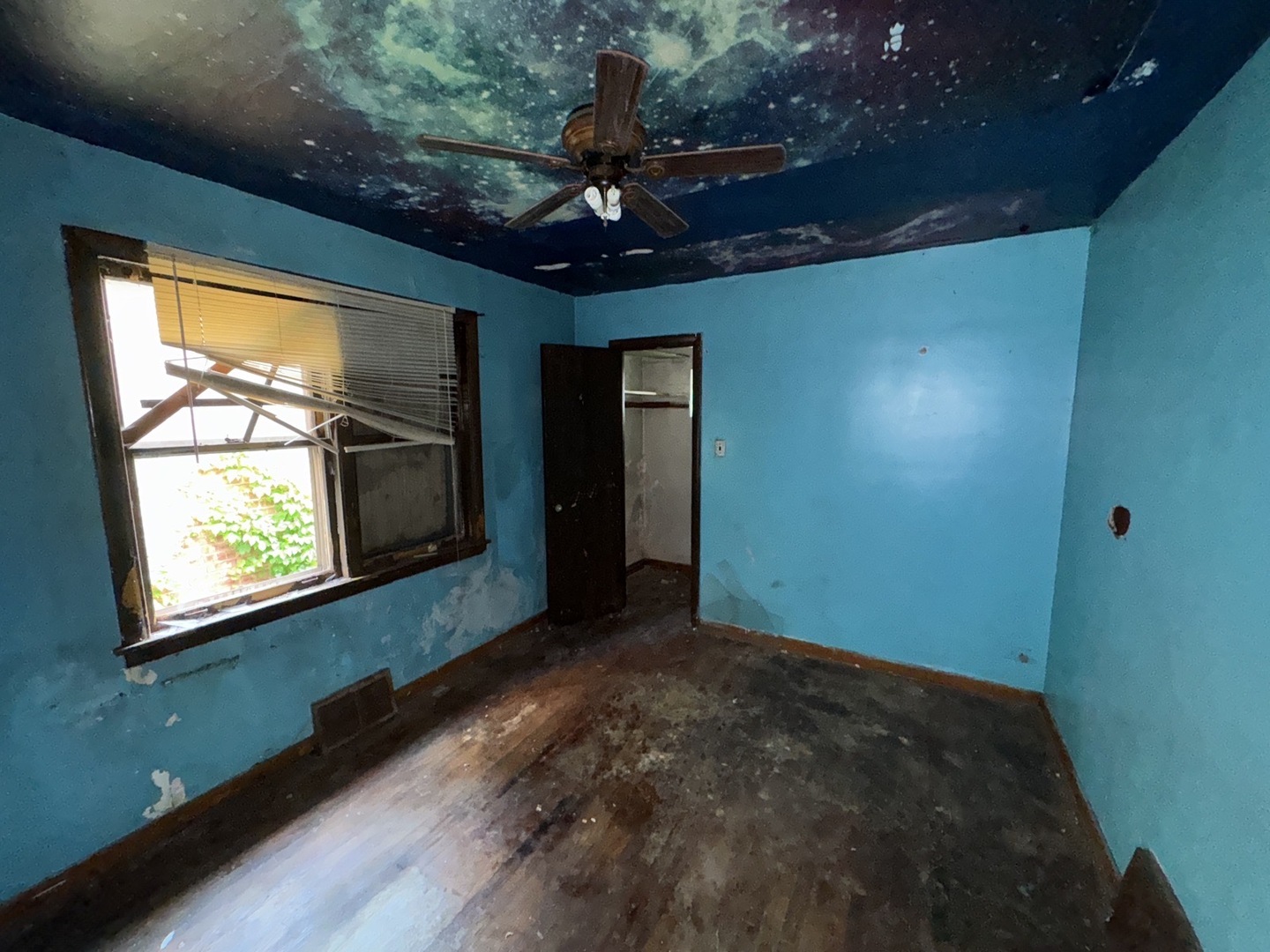 8371 South Baltimore Avenue Chicago IL 60617