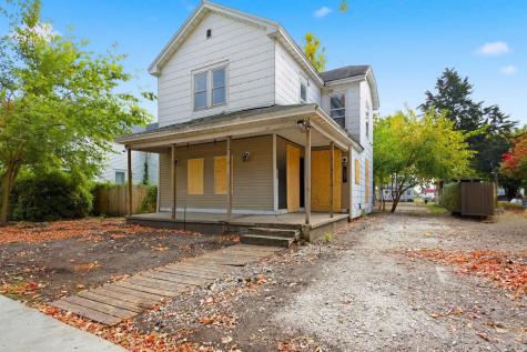 1205 Champaign Avenue Mattoon IL 61938