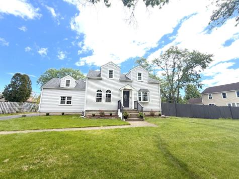 423 South Center Street Bensenville IL 60106
