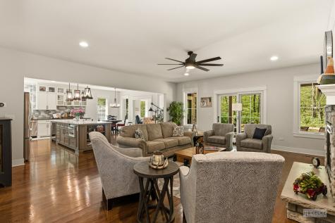 38 Woodland Drive Yorkville IL 60560