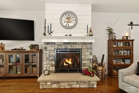 38 Woodland Drive Yorkville IL 60560