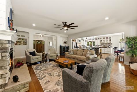 38 Woodland Drive Yorkville IL 60560