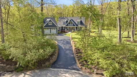 38 Woodland Drive Yorkville IL 60560