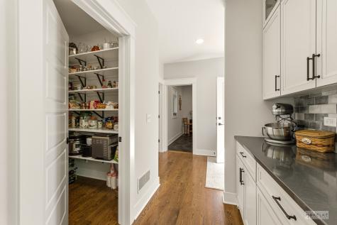 38 Woodland Drive Yorkville IL 60560