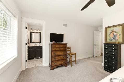 38 Woodland Drive Yorkville IL 60560