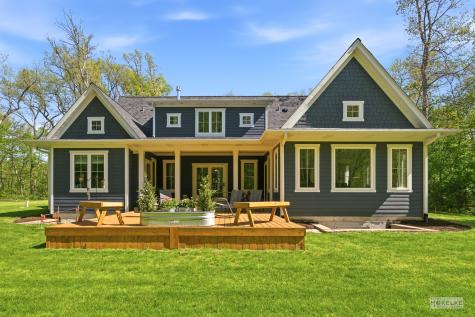 38 Woodland Drive Yorkville IL 60560
