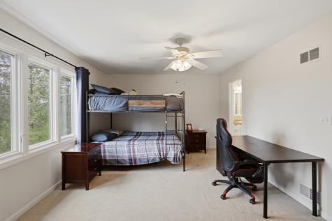 5701 Churchill Lane Libertyville IL 60048