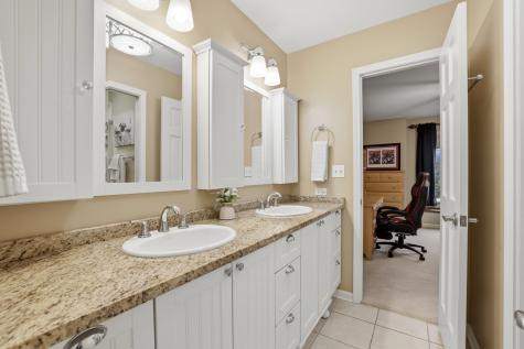 5701 Churchill Lane Libertyville IL 60048