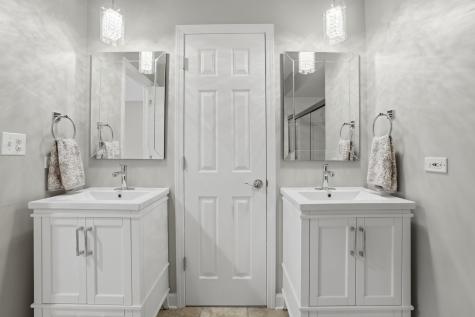 5701 Churchill Lane Libertyville IL 60048