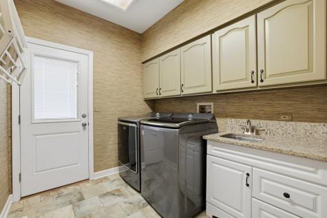 5701 Churchill Lane Libertyville IL 60048