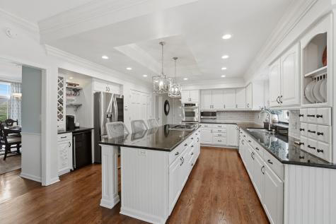 5701 Churchill Lane Libertyville IL 60048
