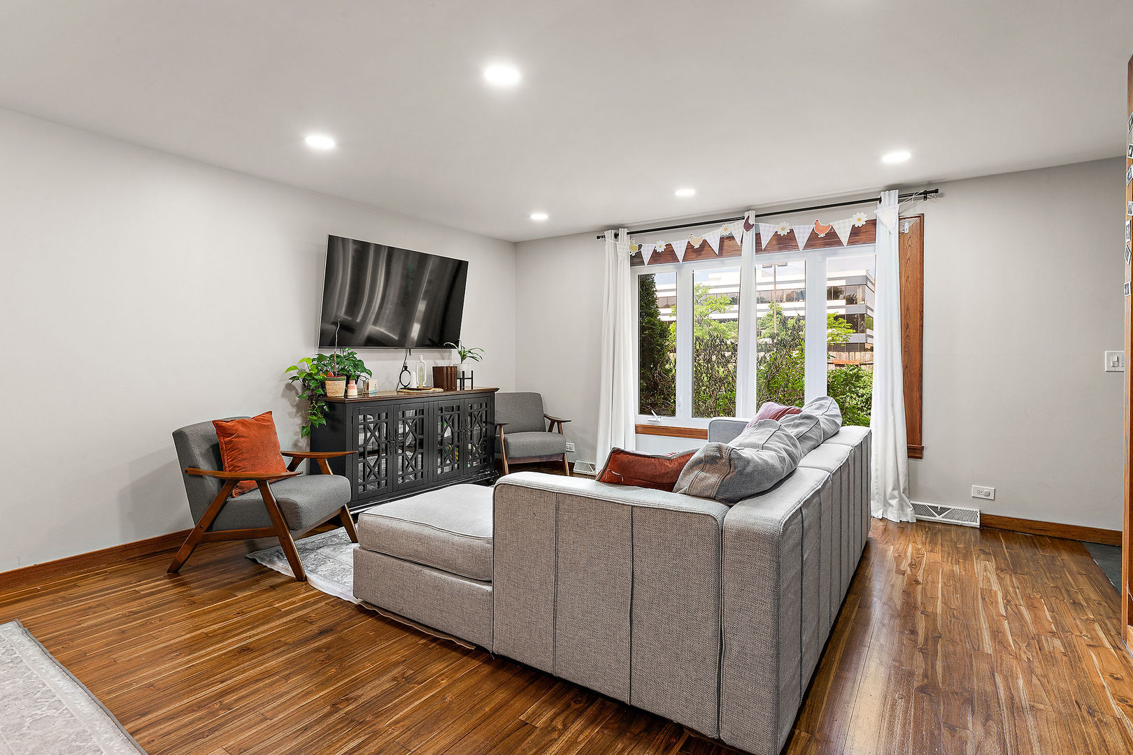 1205 Peterson Avenue Park Ridge IL 60068