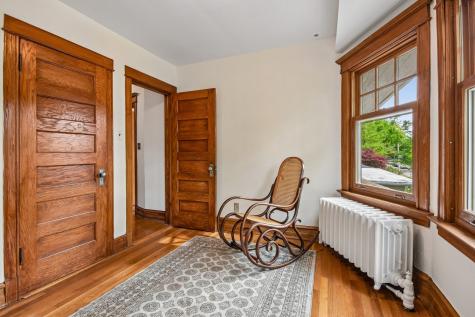 734 Gunderson Avenue Oak Park IL 60304