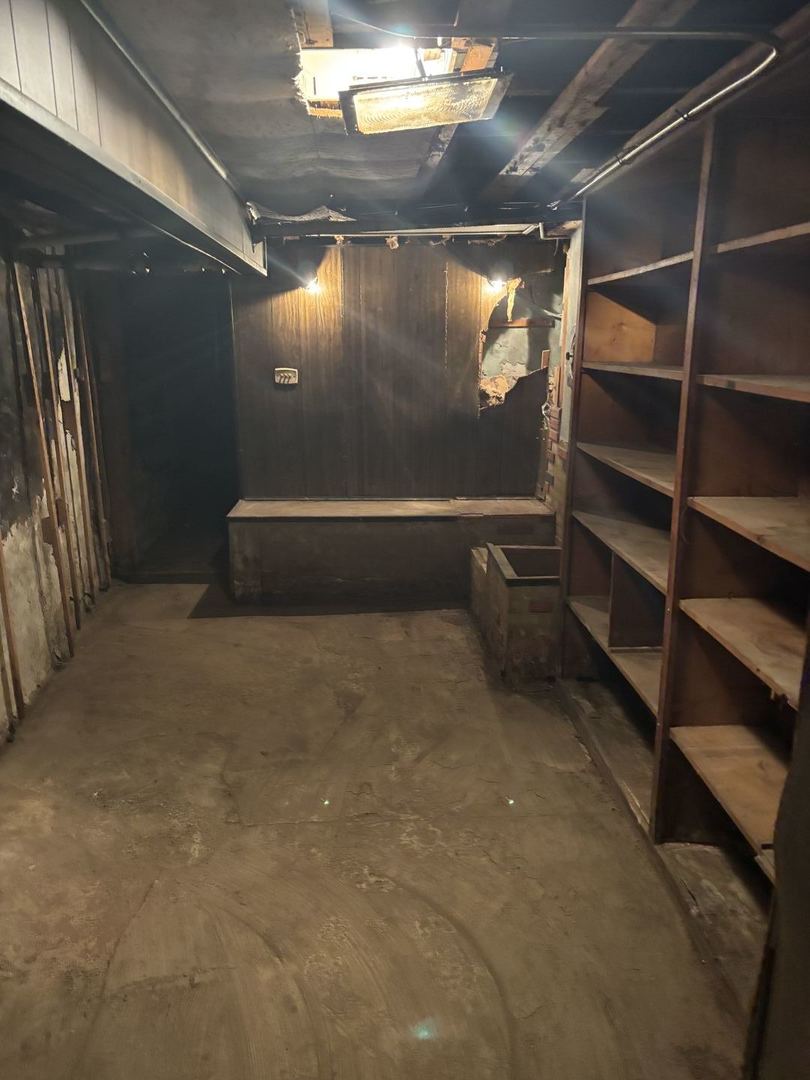 2469 East 74th Street Chicago IL 60649