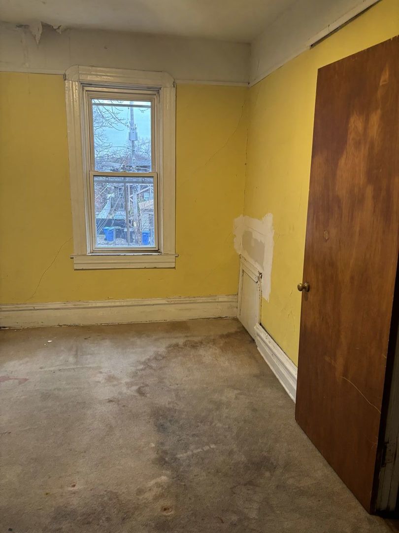 2469 East 74th Street Chicago IL 60649