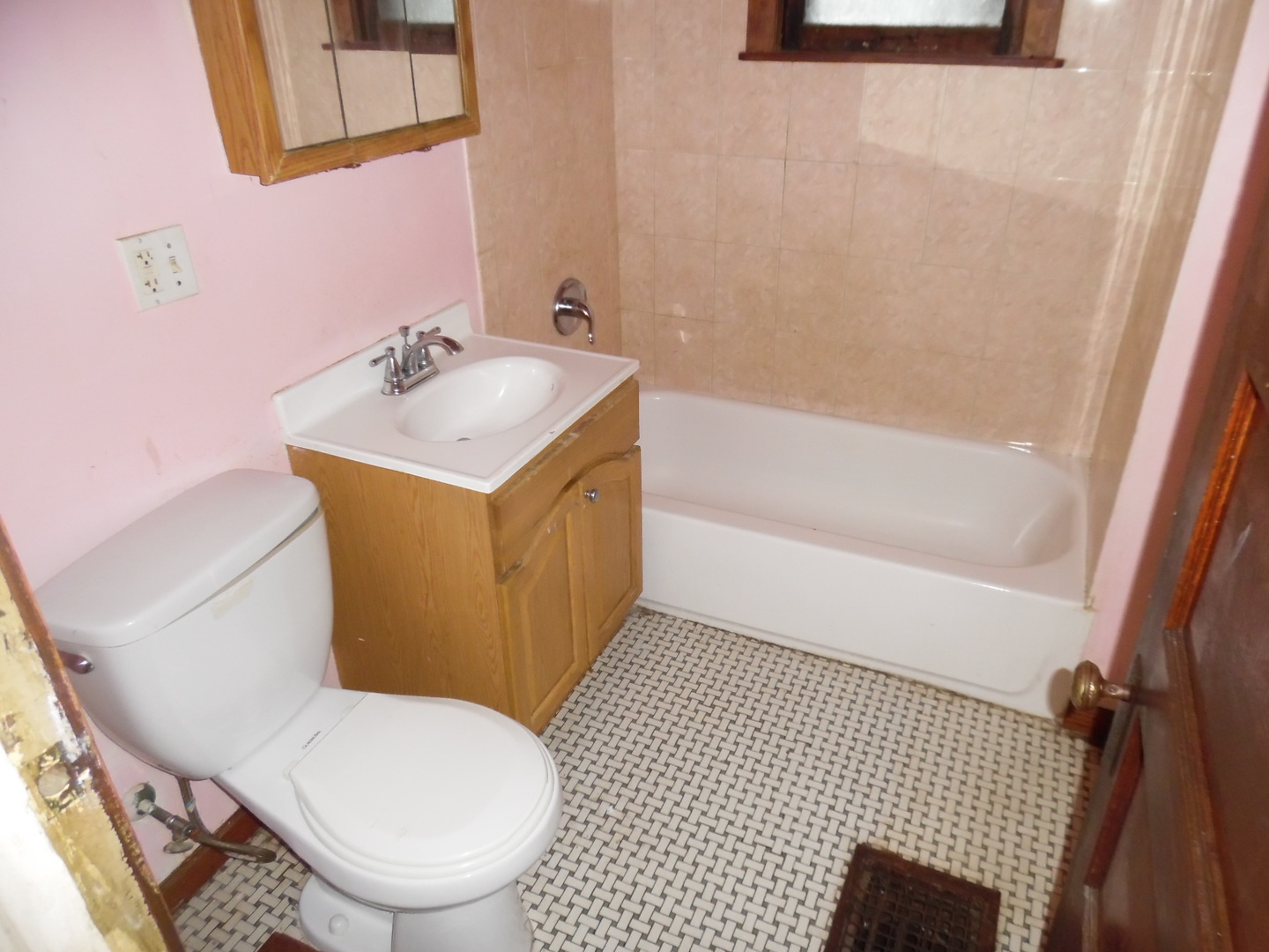 5605 South Justine Street Chicago IL 60636