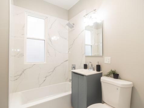 7232 South Sangamon Street Chicago IL 60621