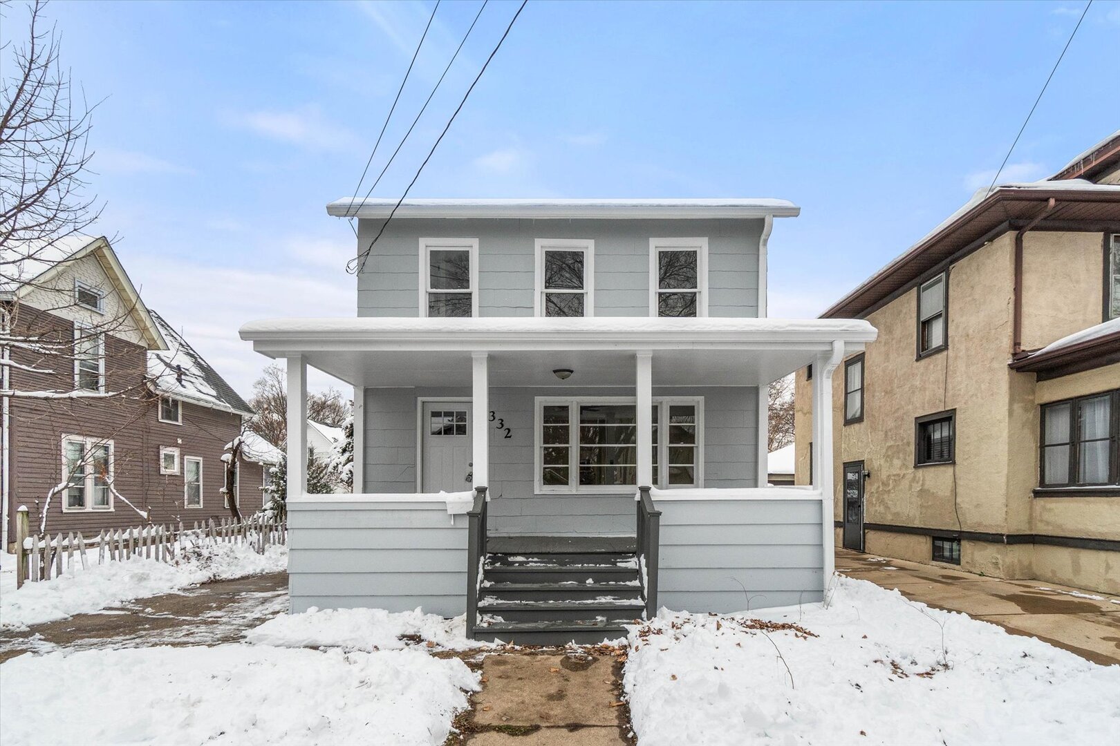 332 North Avenue Aurora IL 60505