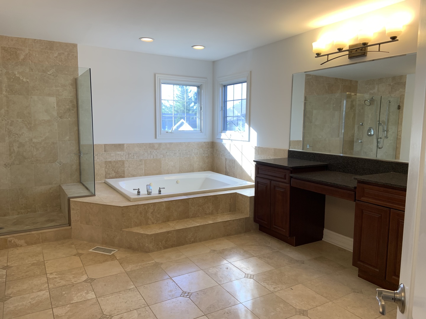 904 Cumnor Road Downers Grove IL 60516
