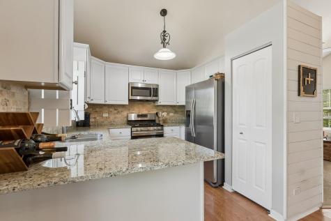 264 Penny Lane Grayslake IL 60030