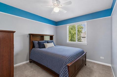 264 Penny Lane Grayslake IL 60030