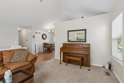 264 Penny Lane Grayslake IL 60030