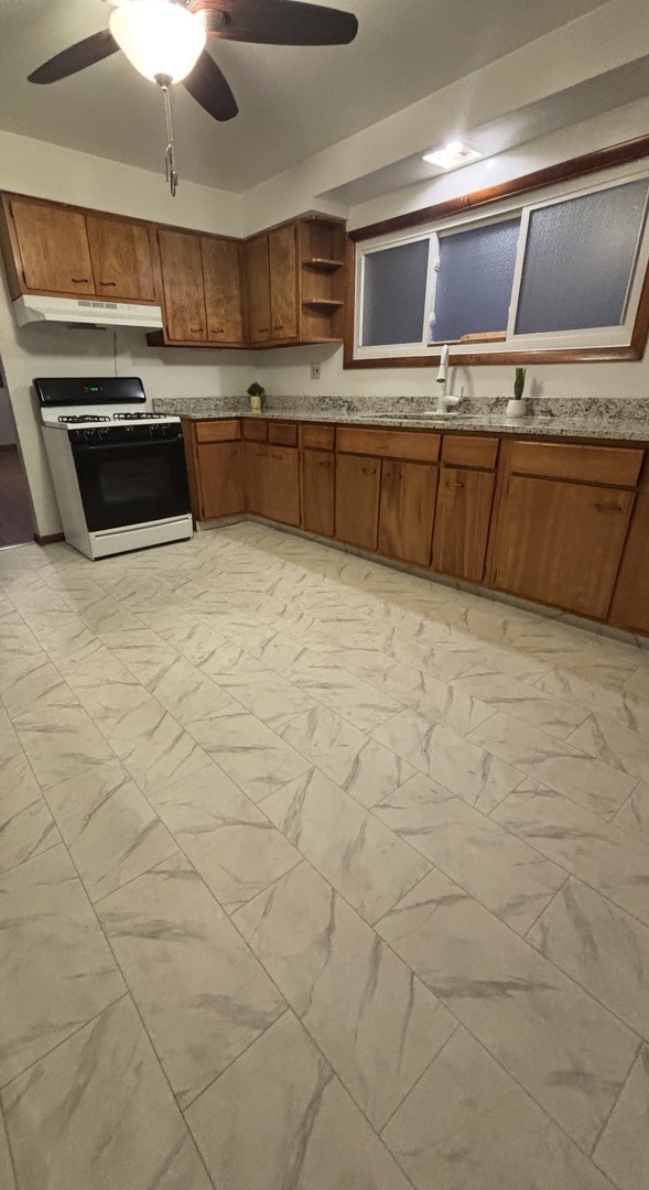 13515 South Baltimore Avenue Chicago IL 60633