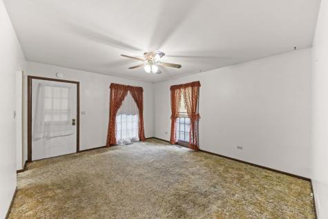 1406 Kaskaskia Avenue Elgin IL 60123