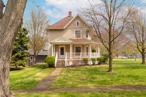 408 West First North Street Wenona IL 61377