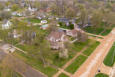 408 West First North Street Wenona IL 61377