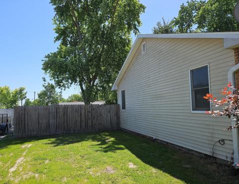 142 Fielder Drive Salem IL 62881