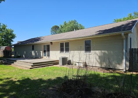 142 Fielder Drive Salem IL 62881