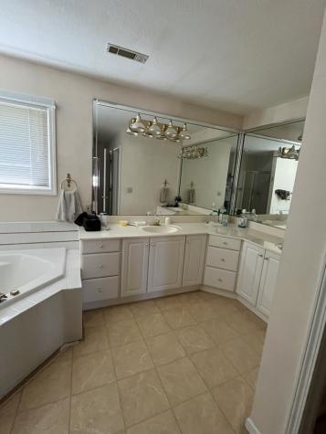 28 Tinsbury Lane Mattoon IL 61938