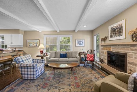 512 South Bristol Lane Arlington Heights IL 60005